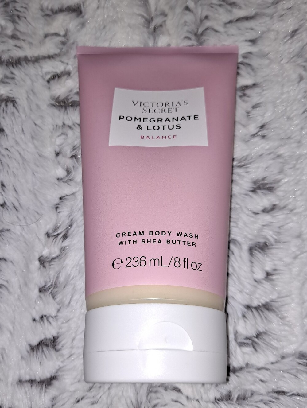 Victoria's Secret Pomegranate And Lotus Balance Cream Body Wash New